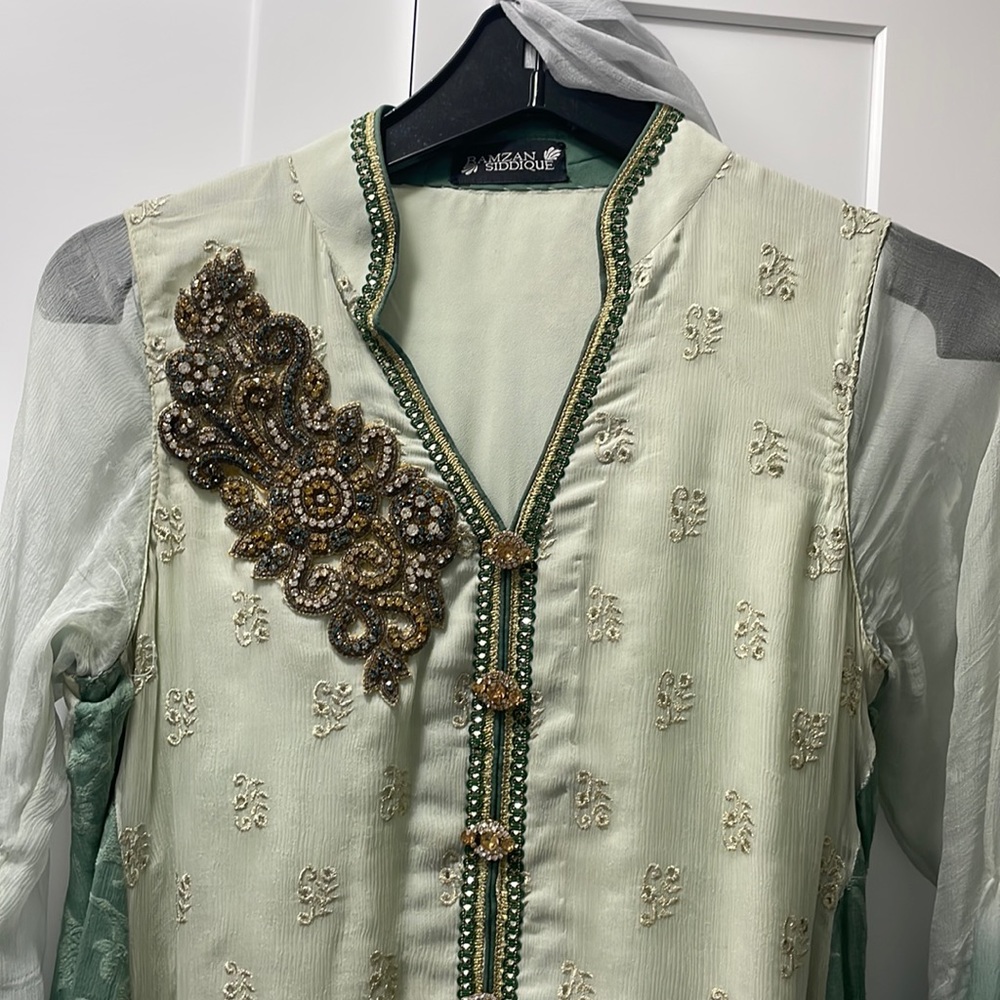 2pc kameez gown with dupatta